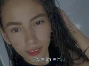 Evelin_shy