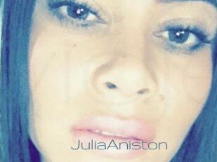 Julia_Aniston