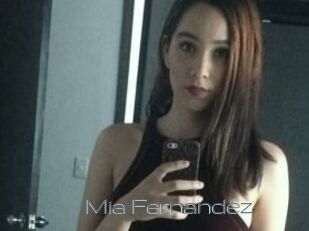 Mia_Fernandez