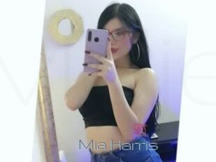 Mia_Harris