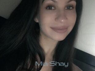 Mia_Shay