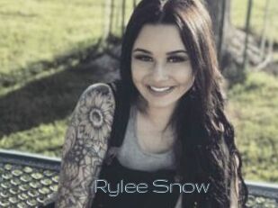 Rylee_Snow